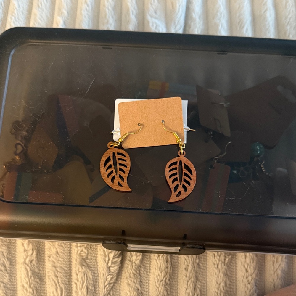Leaf Design Earrings